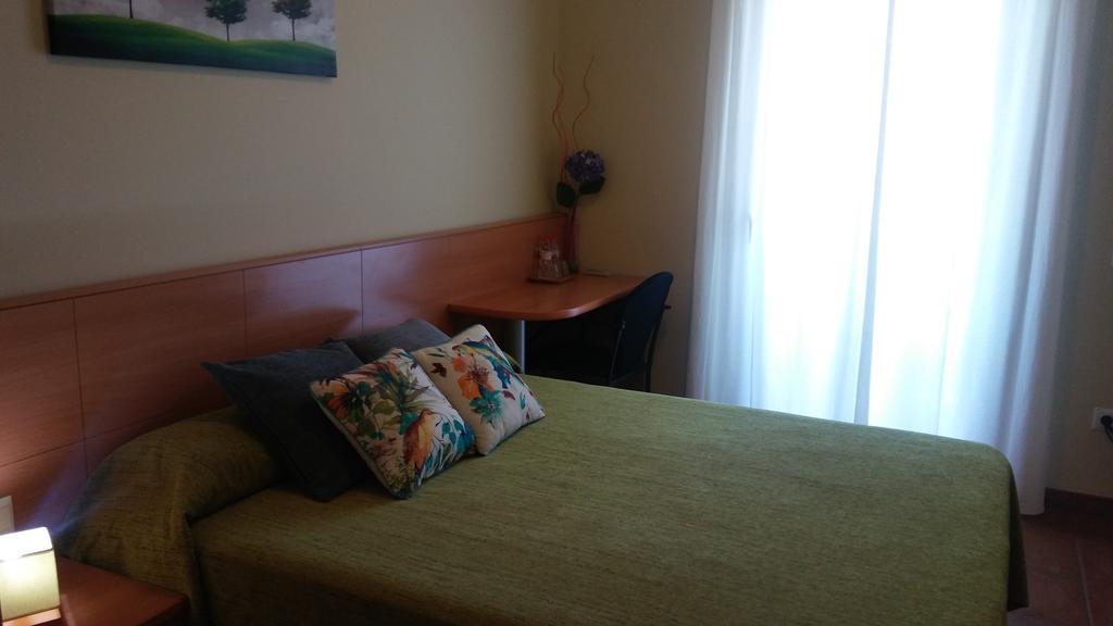 Hostal Sant Roc Botarell Exterior foto